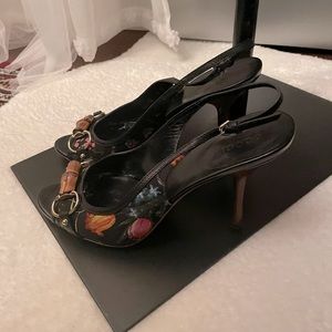 Gucci Floral Peep Toe Shoes Size 9